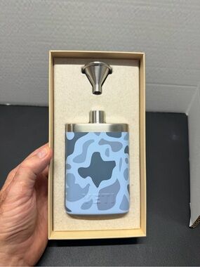 Yeti Blue Camo Flask with Funnel Included